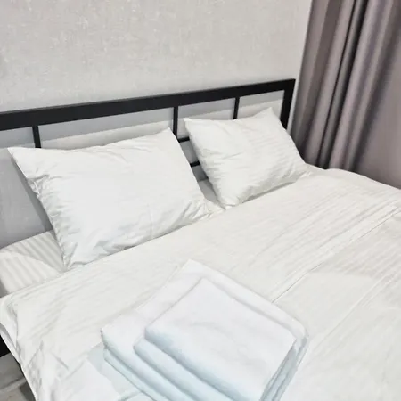 Apartmán на марсельській 62 в жк острова, 1 спальня та кухня-студія