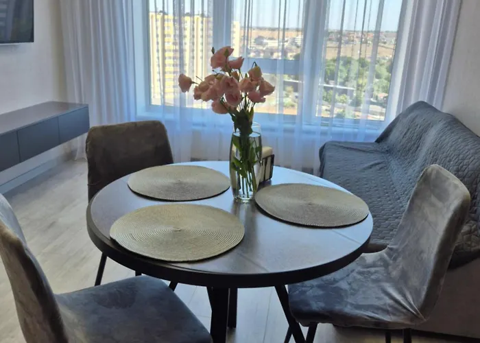 на марсельській 62 в жк острова, 1 спальня та кухня-студія Apartment Odessa