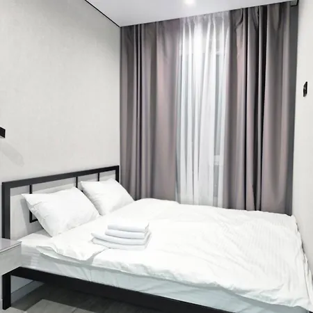 на марсельській 62 в жк острова, 1 спальня та кухня-студія Apartment *