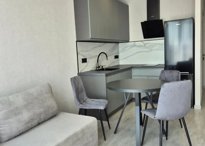 на марсельській 62 в жк острова, 1 спальня та кухня-студія *