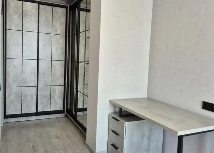 Apartment на марсельській 62 в жк острова, 1 спальня та кухня-студія